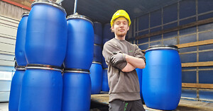 Andreas er en succeshistorie i emballage-virksomheden Scandrums, som sælger fødevaregodkendte spande, dunke, tønder og palletanke + pumper og div fittings. 