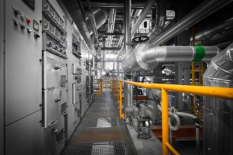 Procesanlæg og styretavler til energisektoren