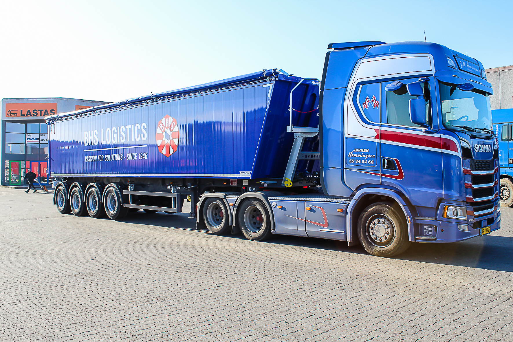 To Nye Kel-Berg 4 Akslet Tiptrailer 59 M3 Til BHS Logistics A/S