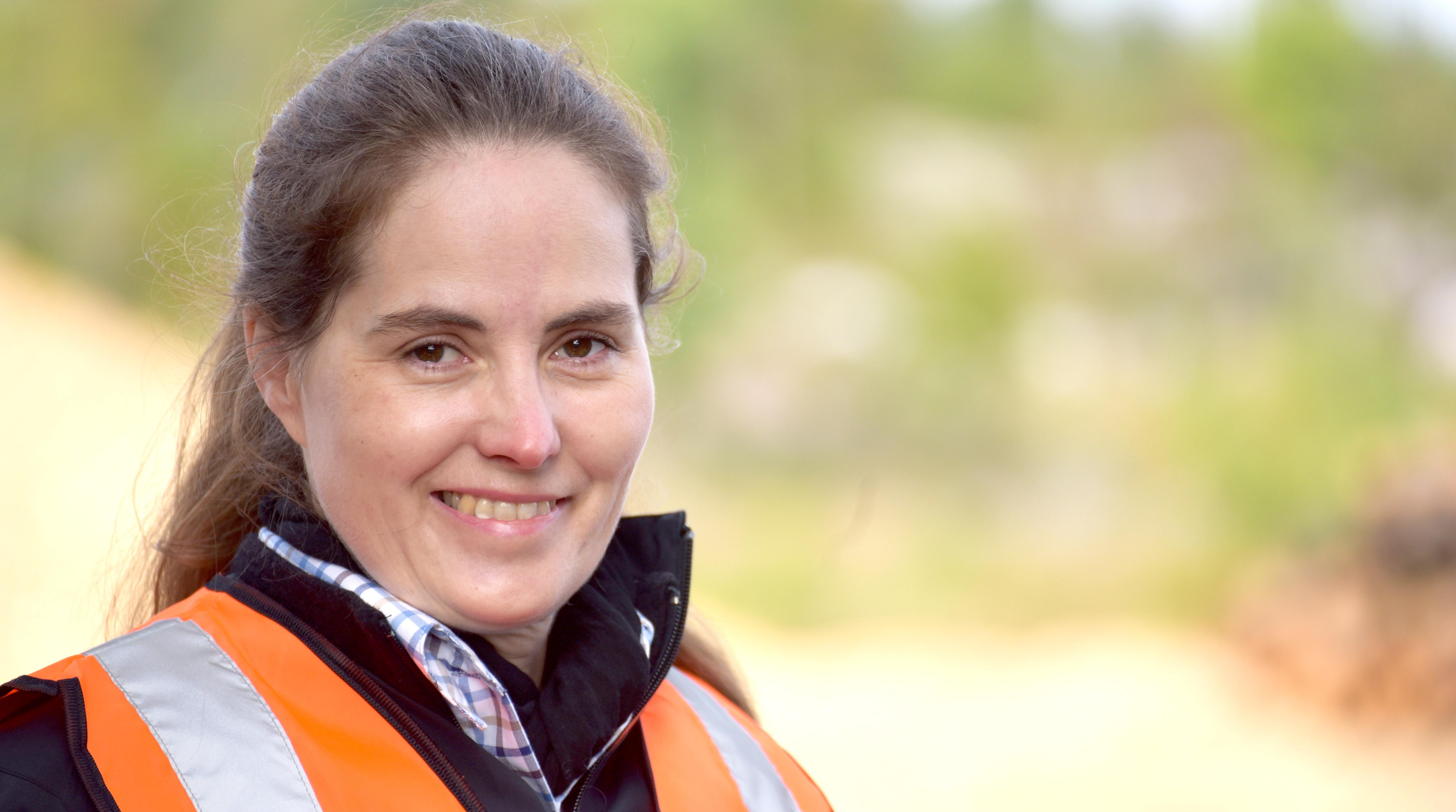 Stjrntecken: Lejonet. lder: 45 r, 9 mnader och 21 dagar. Halvrsfdelsedag: 28 januari. lder i romerska siffror: XLV. Du r 16 732 dagar gammal. Vilket r Daniel Karlsson, 45 r i Vrbacka p Strandabjrsvgen 27