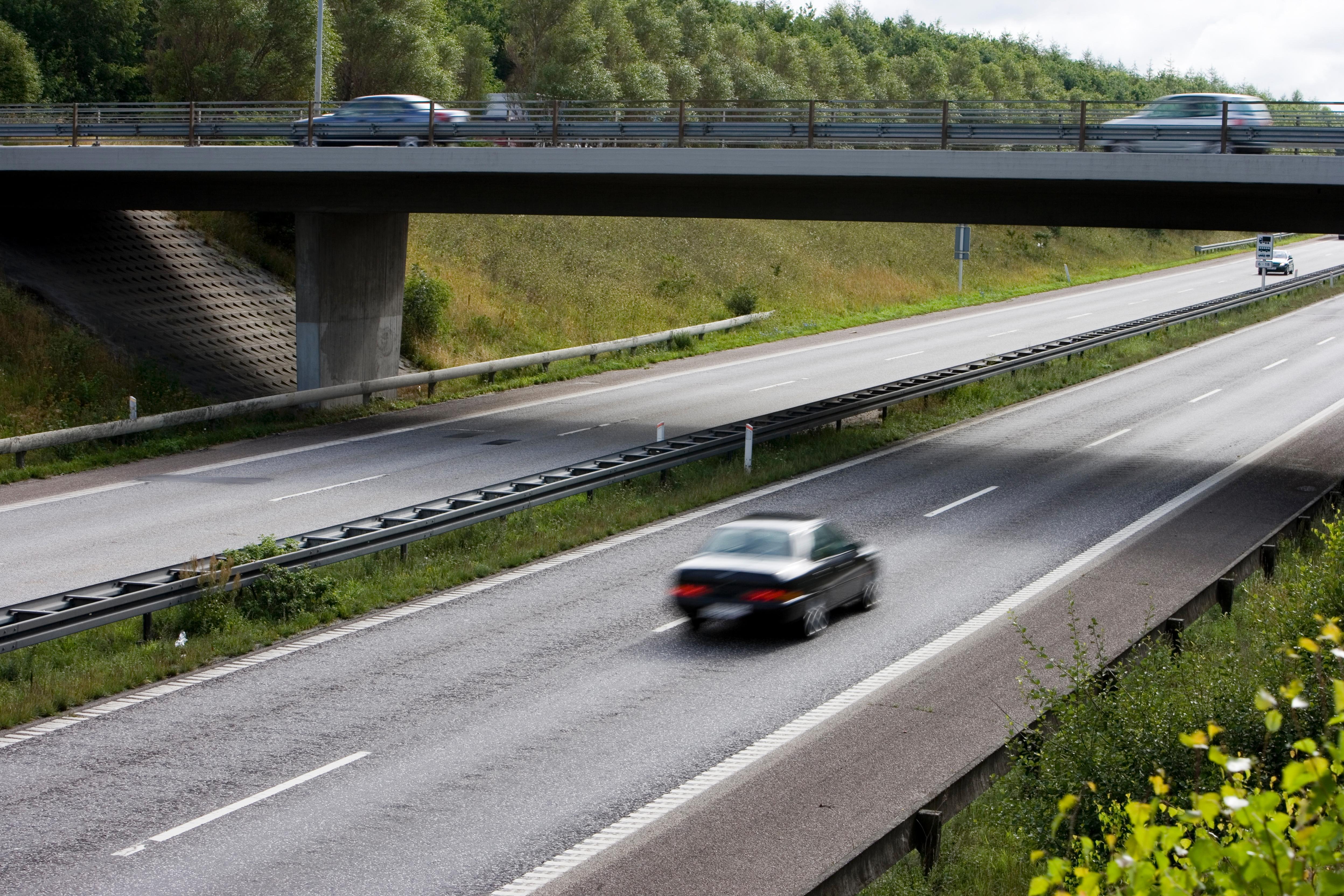 Sikring af motorvejsbroer breder sig i udlandet mester tidende
