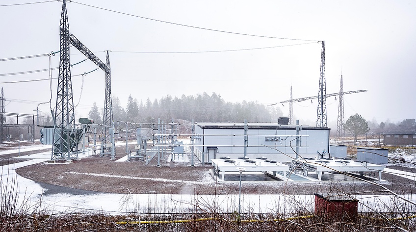 Bygge- og installasjonsarbeid for bedre regulering av strømnettet i Sverige