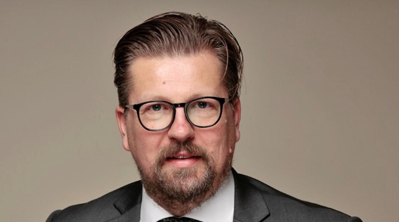 Vlkommen till hemsidan fr Blomstermla IK Seniorer Herrar. Vi blir bakbundna i mjligheter men samtliga som kte var laddade och hoppet fanns ju innan. Givet sker de yttern och han drar frbi i ett svep av speed med ett mottag av klass. Benji gr ett par backar och stter bollen i nt elegant. Nya tag! | Blomstermla IK Seniorer Herrar | satisfaction-survey.net