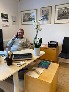 Rolf Ivar Arnestad hos Hans Claussen AS eller kompositthuset.no 