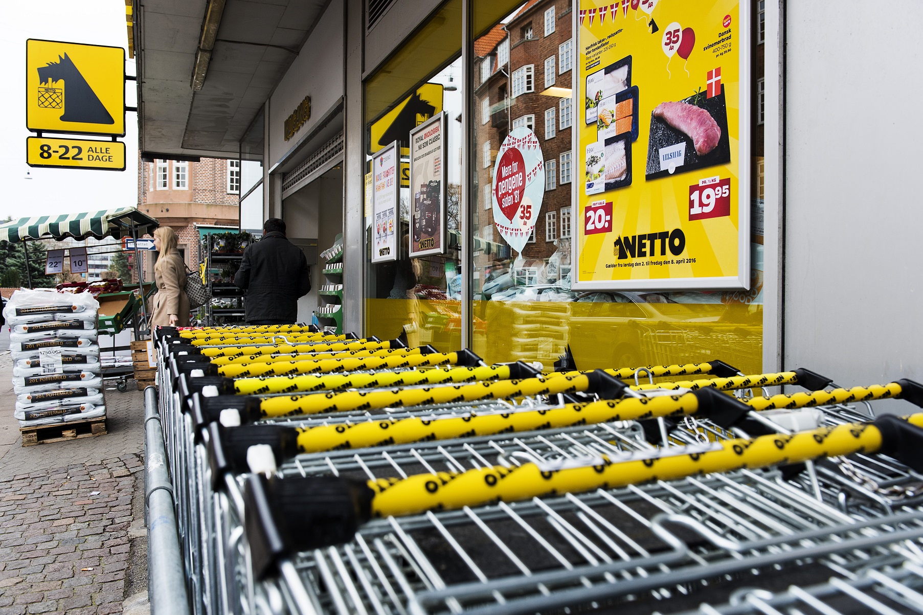 familie I mængde forligsmanden Salling Group overtager lejemål fra Jaco Supermarkeder - RetailNews