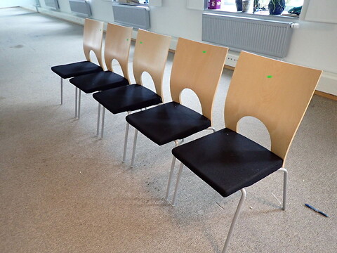 6 stk. konferencestole kinnarps yin sort Leder IDAG 6 stk. konferencestole kinnarps yin sort Leder IDAG