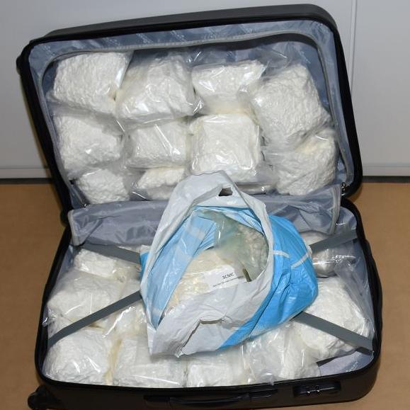 140 kilo knark smugglades i lastbil Transportnet 140 kilo knark smugglades i lastbil Transportnet