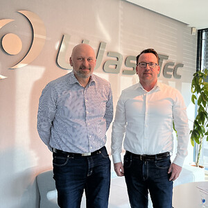 Morten Dale (EVP hos WashTec) og Jørgen Sørensen Stensgaard (CEO ved Ipart Group og Washbox).