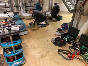 To af Thybotech’s medarbejder er nu igang med renovering af 3 stk. Desmi pumper inkl. renovering af el-motorer.