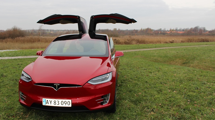 Video: Tesla Model X i nyt specialmagasin