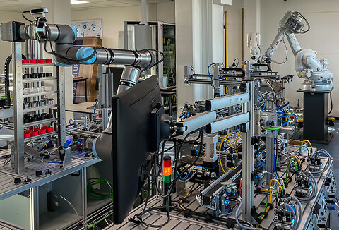 CE-mærkning af automations- og robotløsninger - Universal Robots, ABB, KUKA, robotter, Festo, Pneumatik, Styring, Servo, Automatisering