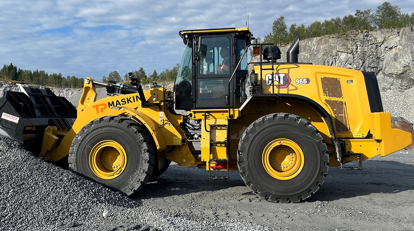 Norges første Cat 966 til TP Maskin