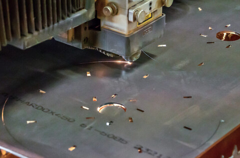 Toftlund maskinfabrik A/S tilbyder laserskæring inden for metalpladebearbejdning - Toftlund maskinfabrik A/S tilbyder laserskæring inden for metalpladebearbejdning