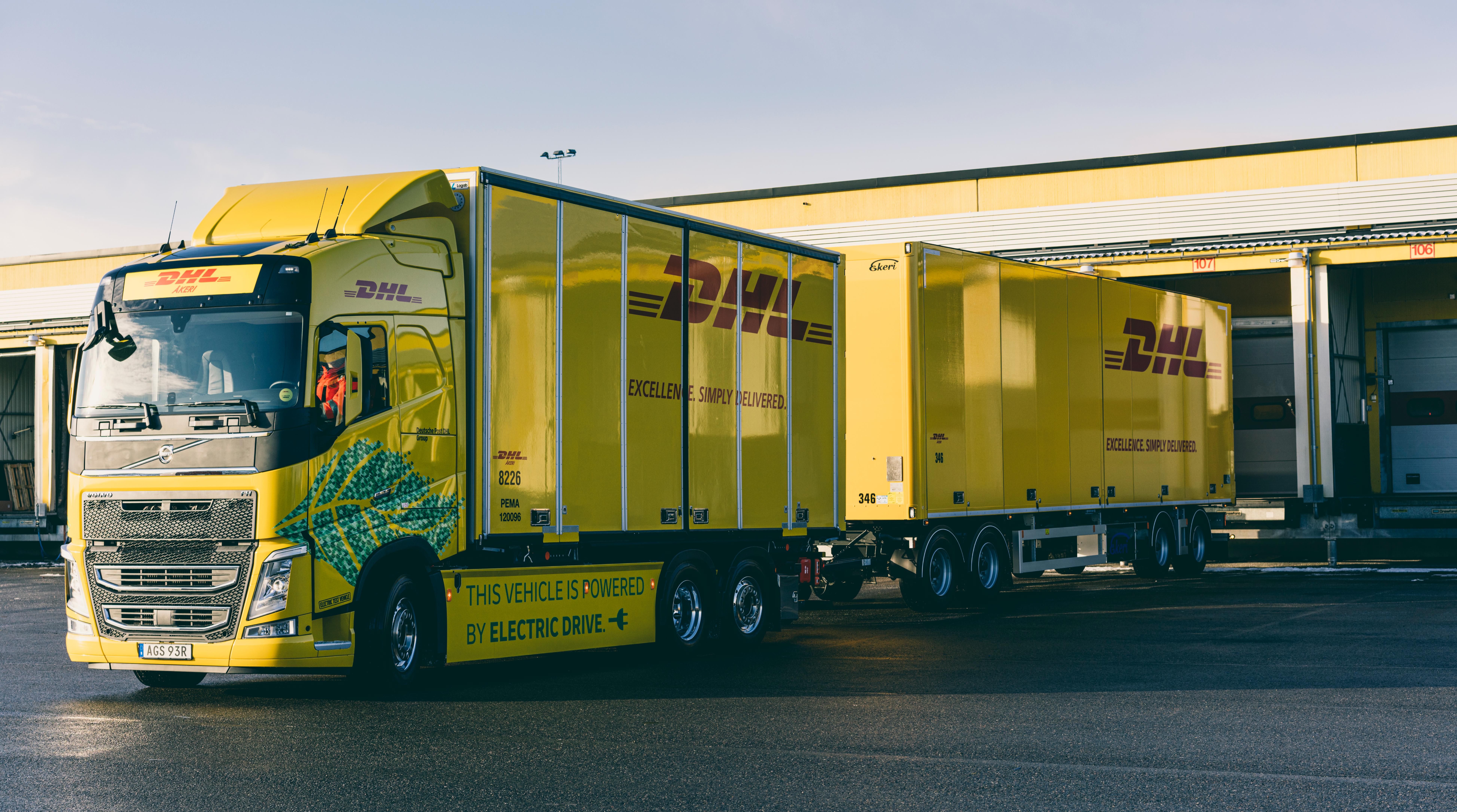 DHL Freight och Volvo Lastvagnar ingår partnerskap – testkör eldrivet på  150 km