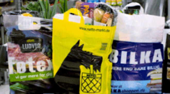 Dansk Supermarked vil spare penge på lys i butikker og