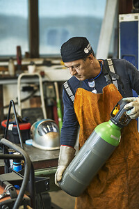 Nippon Gases Norge lanserer Plug&Work - markedets minste leieflaske for sveise- og skjæregasser 