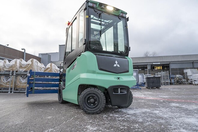 Mitsubishi Gaffeltrucks\nGaffeltrucks\nFirehjulsstyring\n4hjulsstyring
