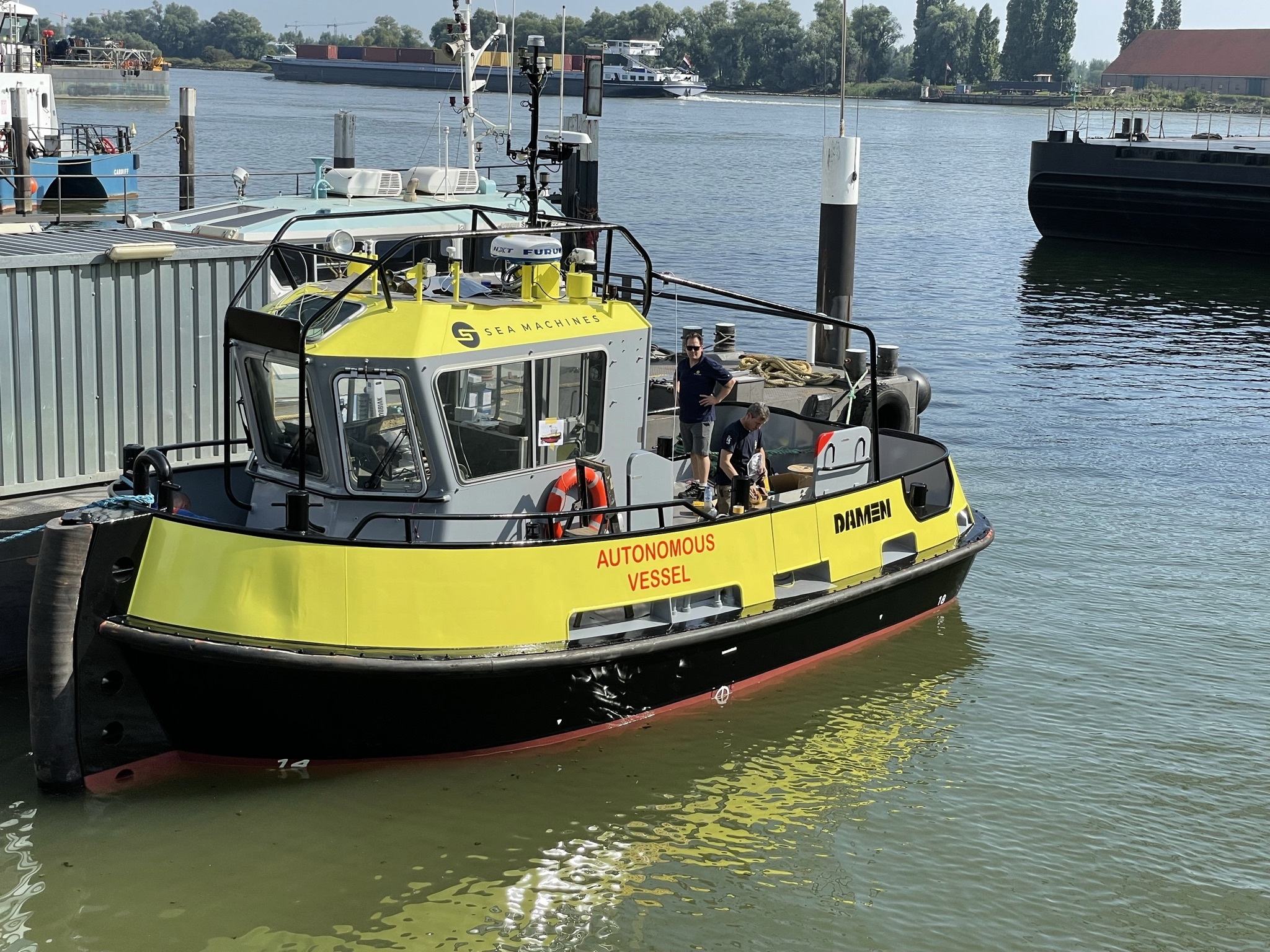 film katastrofale boble Slæbebåd skal sejle Danmark rundt fuldt fjernstyret fra USA - Søfart