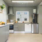 Fælleskøkken på MyHotel, hotel for håndværkere i Høje Taastrup, opført af Concept Living A/S by abc.